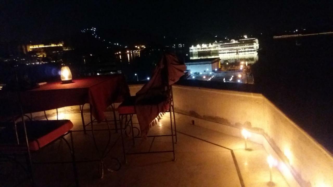Hotel Aravali View Palace อุเดเปอร์ ภายนอก รูปภาพ